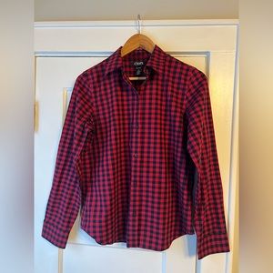 Final Sale $5! Chaps Women’s No iron Red Navy Checkered button up shirt size M